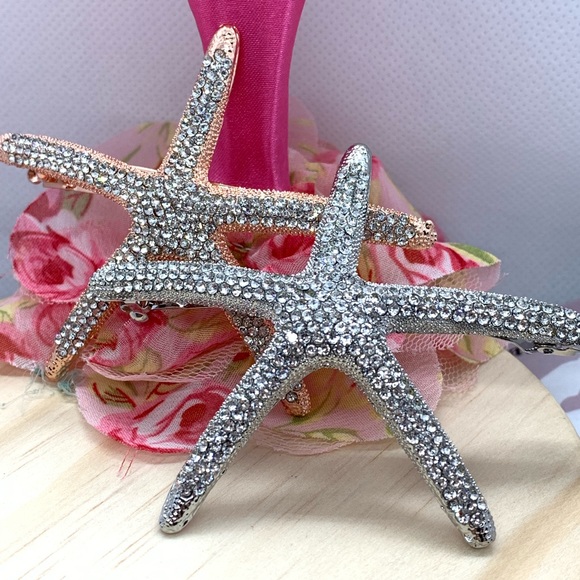 Accessories - 🌟 Crystal Starfish Hair Clip